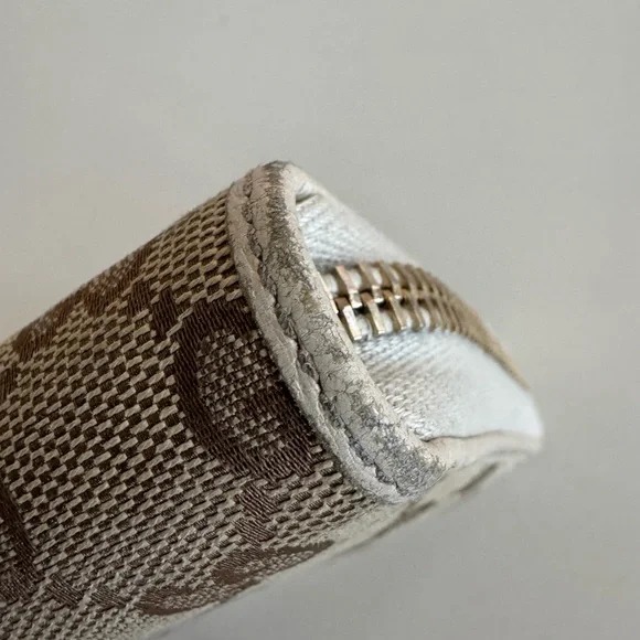 Gucci GG Canvas Leather Zippy Beige Tan Continental Zip Around Long Wallet